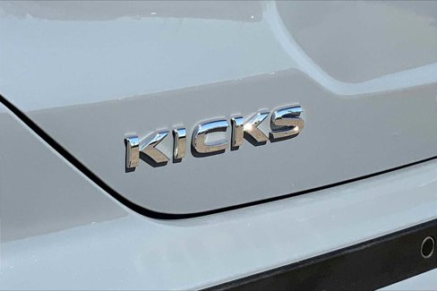 Used 2024 Nissan Kicks SV image 31