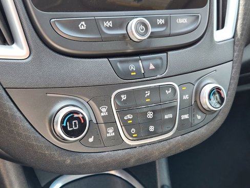 Used 2022 Chevrolet Malibu LT image 17