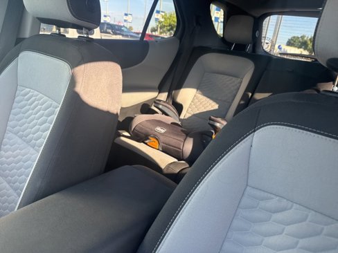 Used 2018 Chevrolet Equinox LT image 8