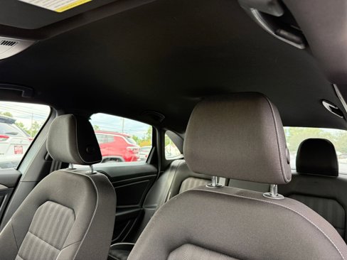 Used 2023 Volkswagen Jetta Sport image 17
