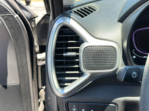 Used 2023 Kia Soul LX w/ LX Technology Package image 20