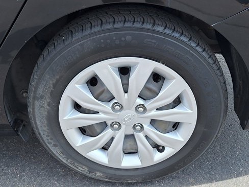 Used 2020 Hyundai Accent SE image 23