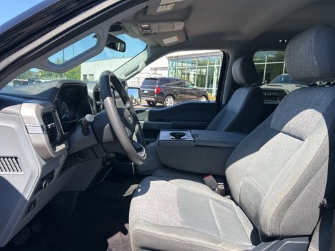 Used 2021 Ford F150 XLT image 11