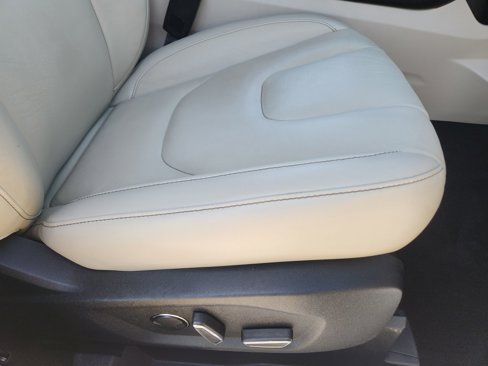 Used 2019 Ford Edge Titanium w/ Cold Weather Package image 29