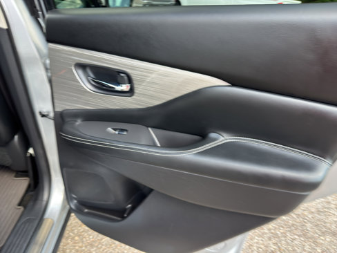 Used 2017 Nissan Murano Platinum image 13