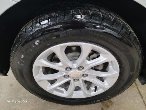Used 2018 Chevrolet Equinox LS image 12