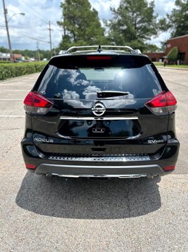 Used 2017 Nissan Rogue SV image 36