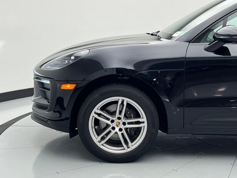 Certified 2024 Porsche Macan image 54