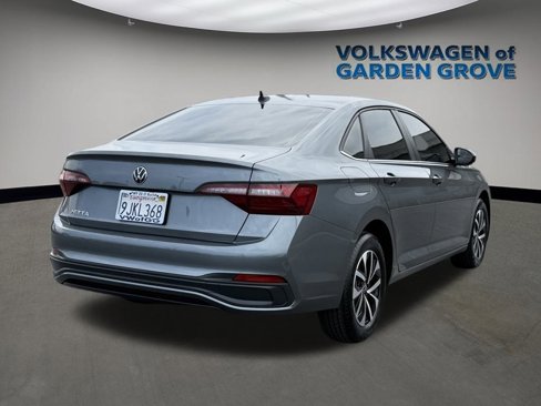 Used 2023 Volkswagen Jetta S image 11