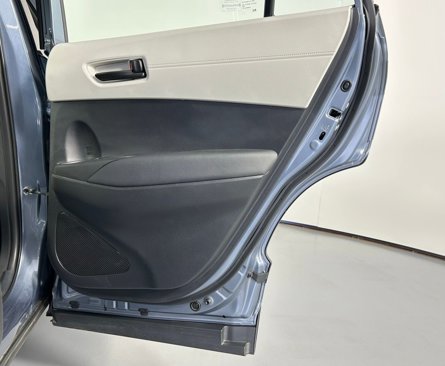 Used 2023 Toyota Corolla Cross L image 11