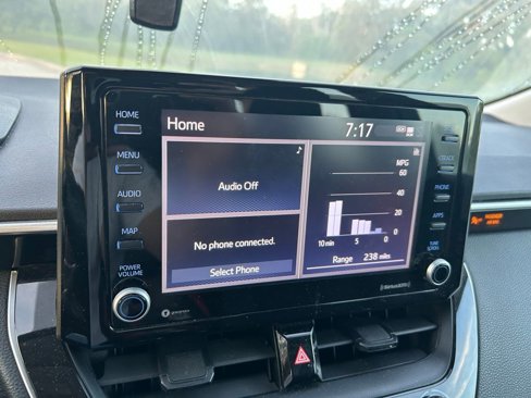 Used 2022 Toyota Corolla LE image 22