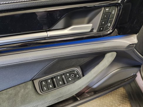 New 2025 Porsche Panamera 4 image 27