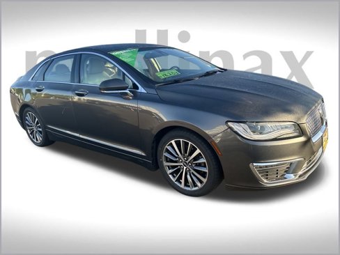 Used 2019 Lincoln MKZ Reserve image 1