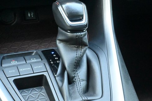 Used 2019 Toyota RAV4 Limited image 25