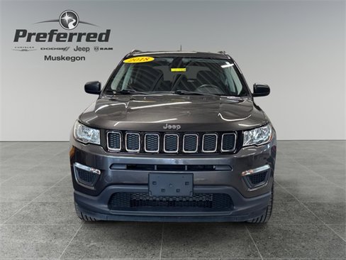 Used 2018 Jeep Compass Sport w/ Cold Weather Group image 4