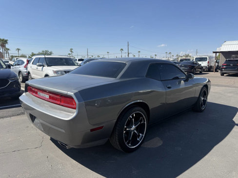 Used 2012 Dodge Challenger SXT image 10