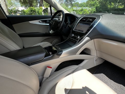 Used 2020 Lincoln Nautilus FWD w/ Equipment Group 101A image 47