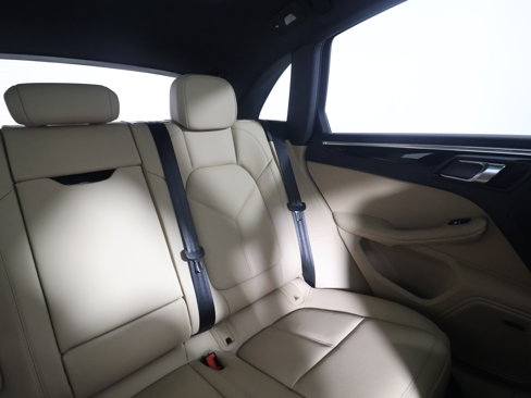 New 2025 Porsche Macan image 17