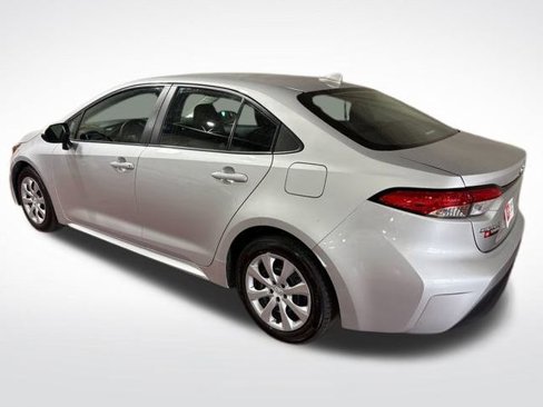Used 2023 Toyota Corolla LE image 16