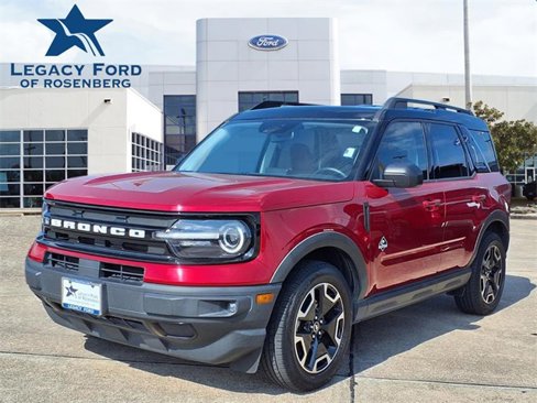Used 2021 Ford Bronco Sport Outer Banks w/ Outer Banks Package (96D) image 1
