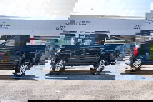 Used 2019 Chevrolet Colorado LT image 2