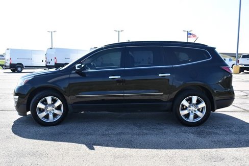 Used 2017 Chevrolet Traverse Premier image 2