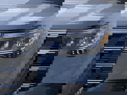 New 2025 Ford Explorer Active image 18