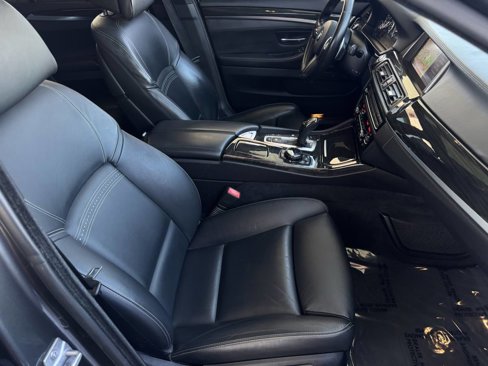 Used 2016 BMW 550i Sedan image 22
