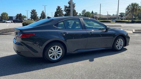 Used 2025 Toyota Camry LE image 8