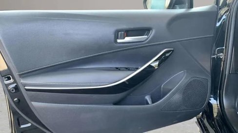 Used 2019 Toyota Corolla XSE image 23
