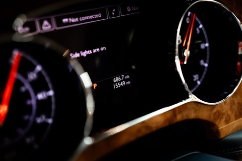 Used 2011 Bentley Mulsanne image 32