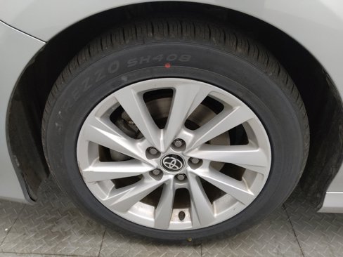 Used 2022 Toyota Camry LE image 31