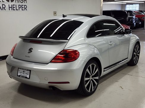 Used 2013 Volkswagen Beetle 2.0T image 5