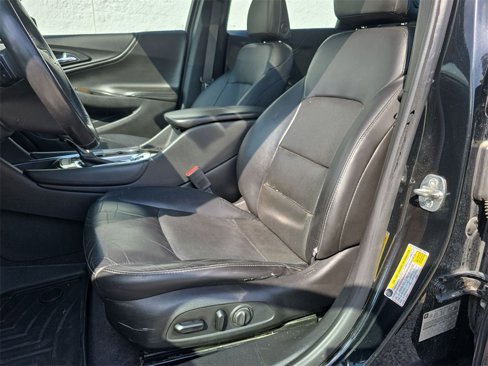 Certified 2017 Chevrolet Malibu Premier w/ Premier Sun and Wheel Package image 20