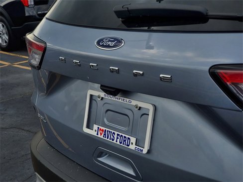 Used 2022 Ford Escape SEL image 30