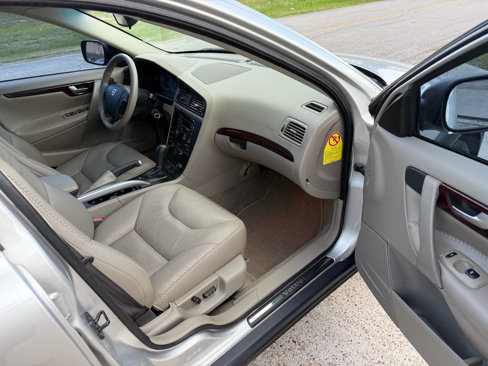 Used 2004 Volvo XC70 image 36