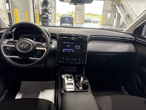 Used 2022 Hyundai Tucson Blue image 5