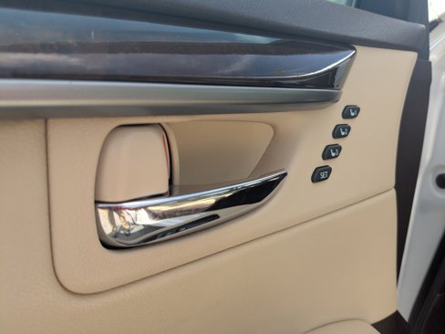 Used 2017 Lexus ES 350 image 12