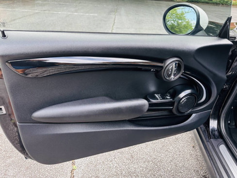 Used 2016 MINI Cooper S image 16