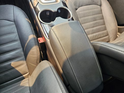 Used 2015 Ford Fusion SE w/ Equipment Group 202A image 23