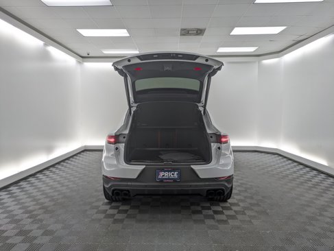 Certified 2022 Porsche Cayenne Coupe image 30