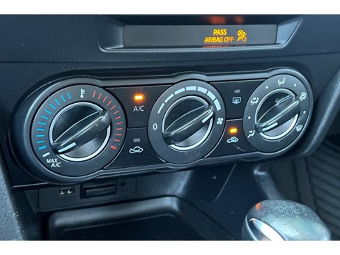 Used 2015 MAZDA MAZDA3 i Touring image 20
