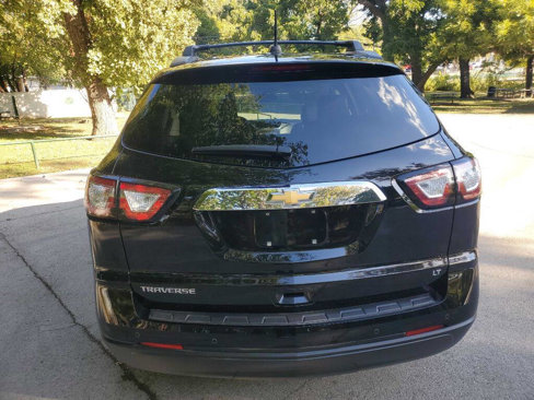 Used 2017 Chevrolet Traverse LT image 5