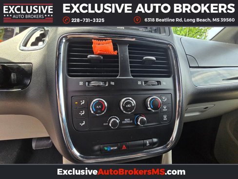 Used 2019 Dodge Grand Caravan SXT image 22