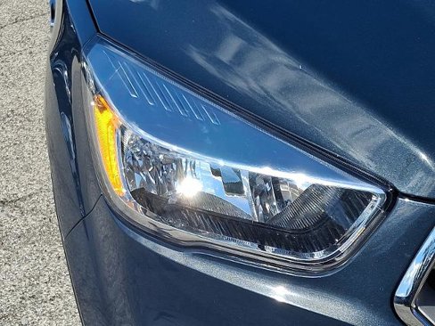 Certified 2019 Ford Escape SE image 9