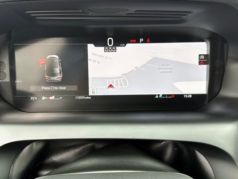 New 2024 Land Rover Discovery Sport S image 30