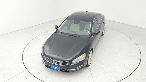 Used 2018 Volvo S60 T5 Inscription w/ Technology Package image 12