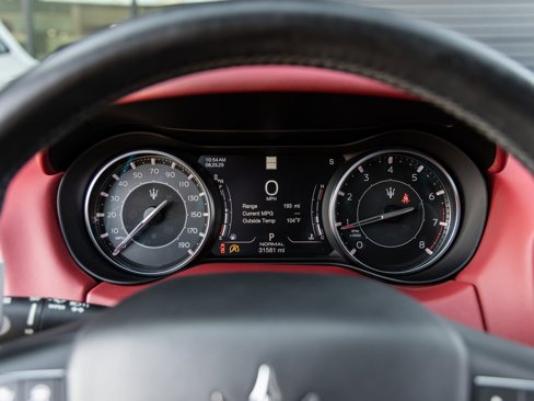 Used 2023 Maserati Ghibli Modena image 28