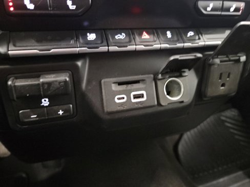 Used 2022 Chevrolet Silverado 3500 LT image 25