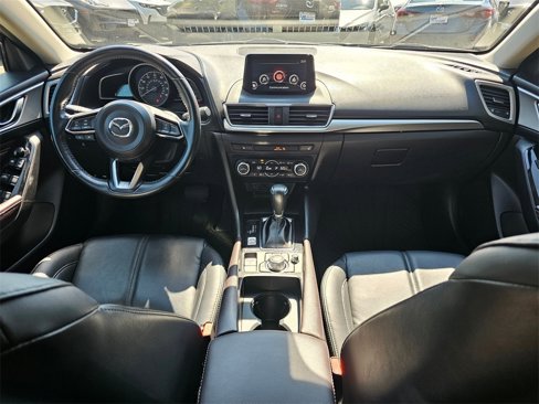 Used 2018 MAZDA MAZDA3 Touring image 19